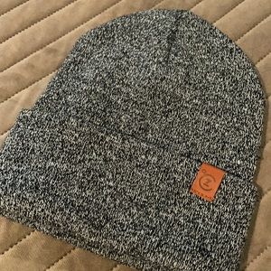 Grey/black beanie
